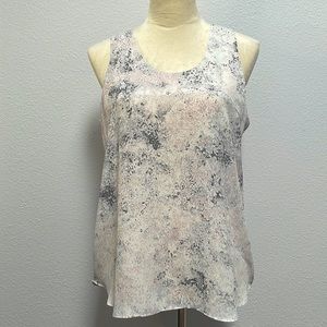 Violet & Claire Sleeveless Top size M